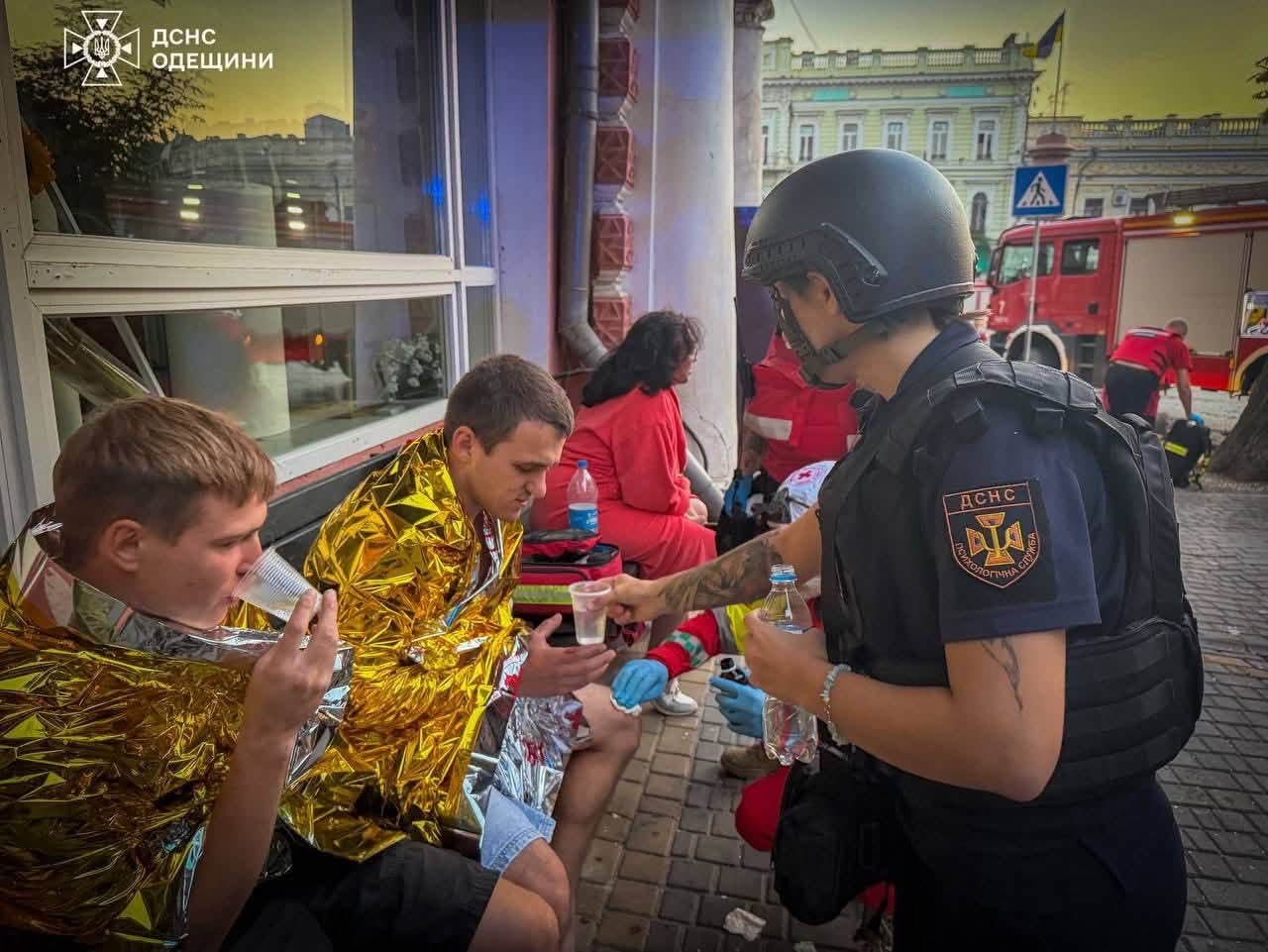 Внаслідок нічної комбінованої атаки по Одещині постраждало щонайменше 8 людей