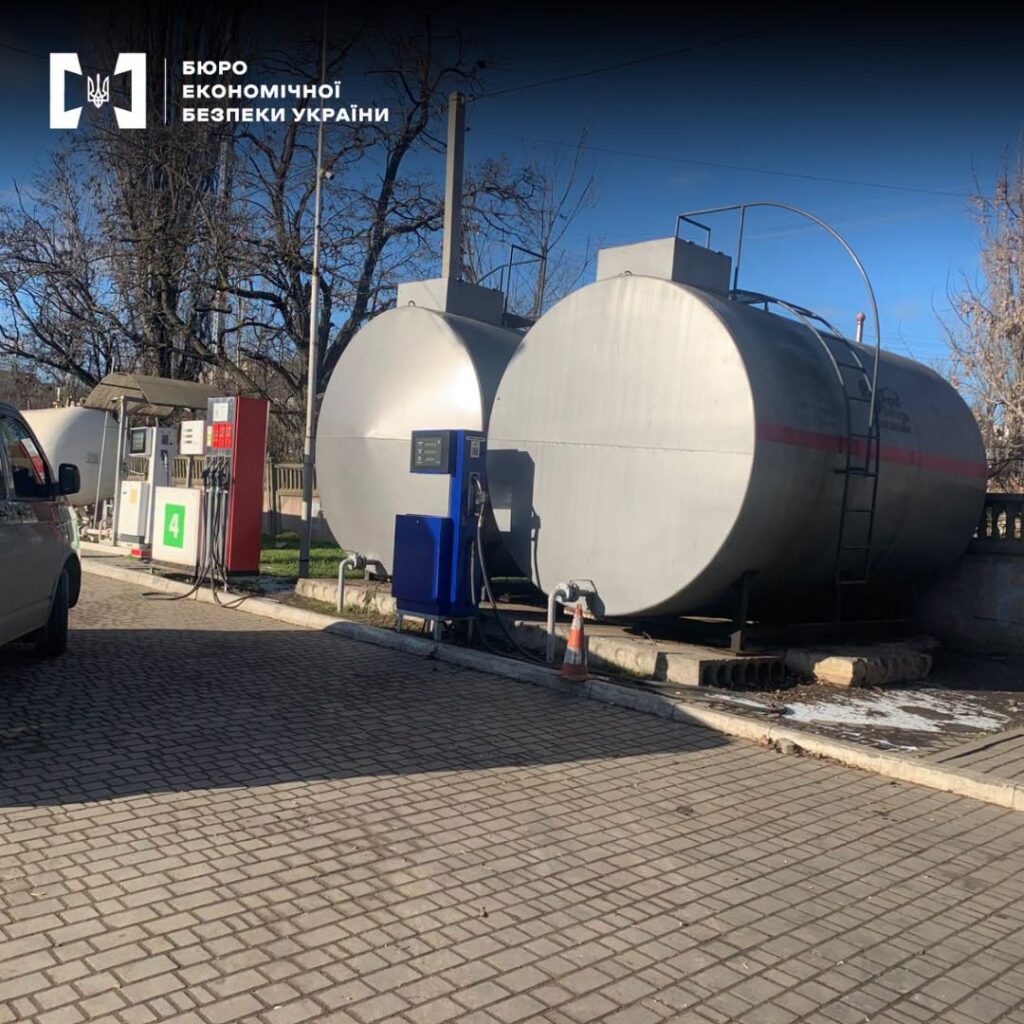За триста доларів на місяць мешканець Вилкового став «директором» фірми для конвертації грошей