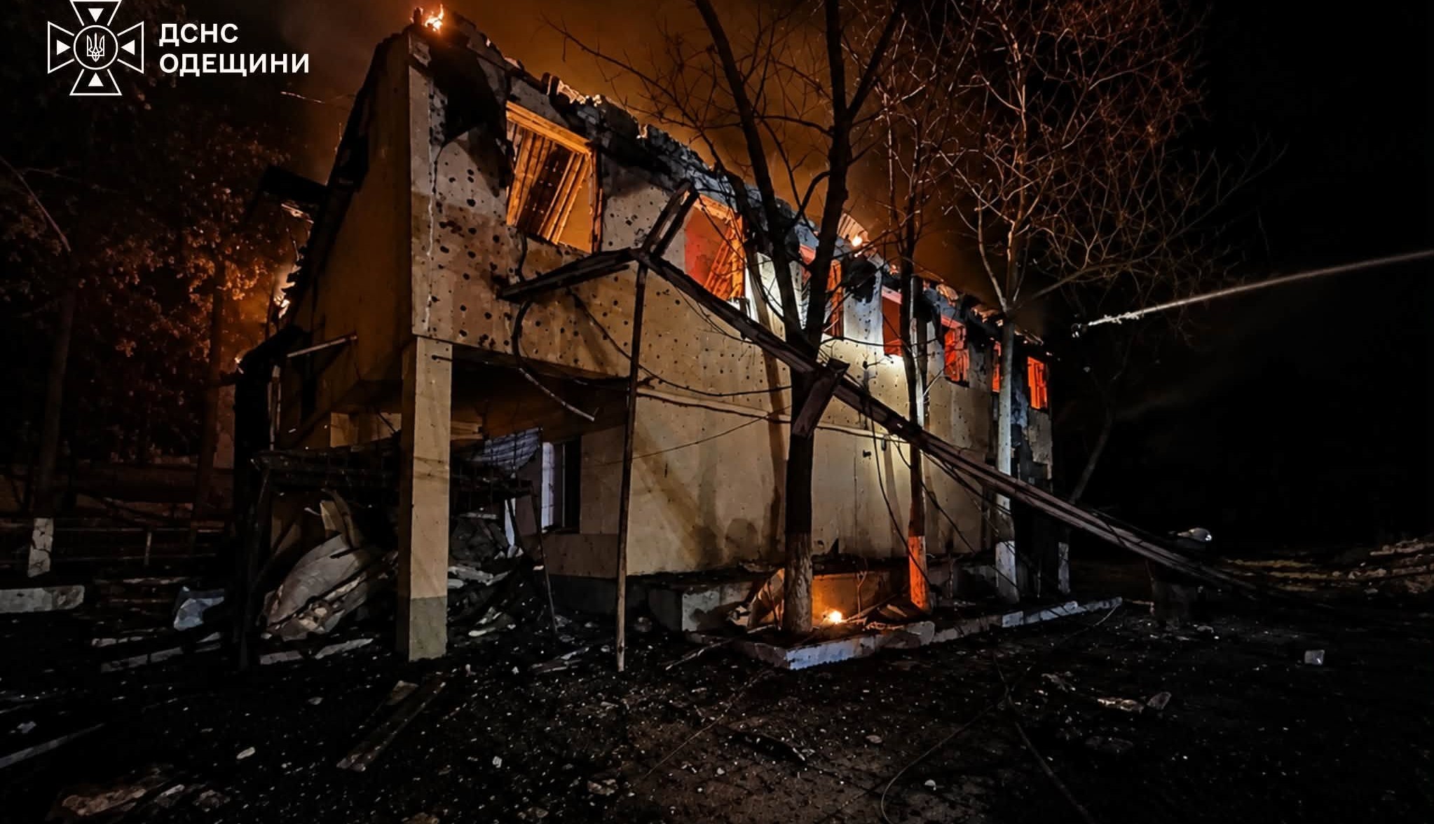 За минулу добу ворог двічі атакував Білгород-Дністровський район: постраждала взуттєва фабрика