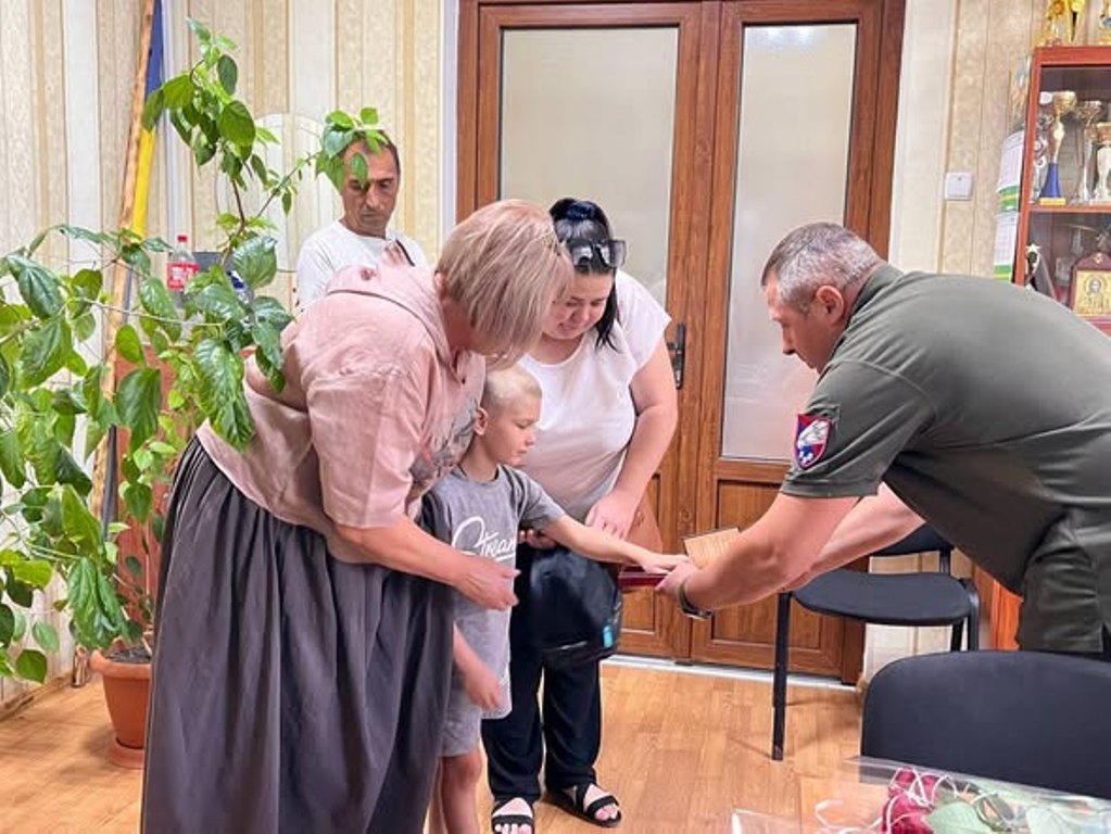 Посмертну високу нагороду передали родині полеглого Героя з Арцизької громади