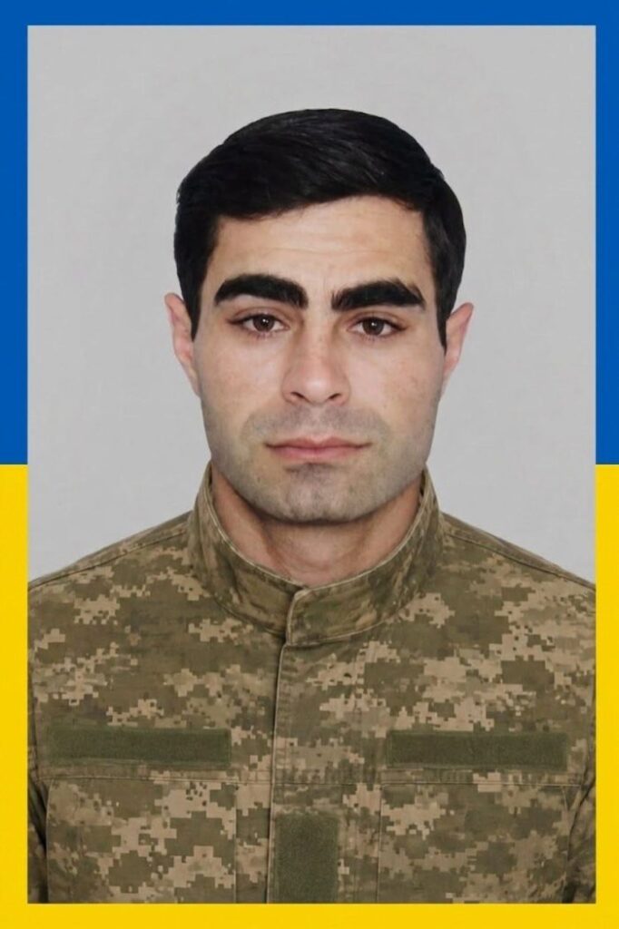У Ренійській громаді сестрі полеглого Героя передали посмертний орден