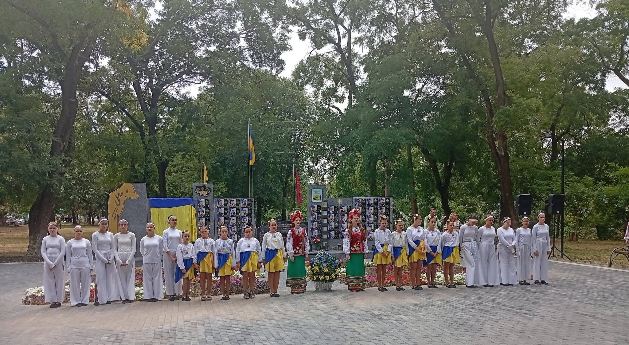 У Бессарабській громаді відбулося відкриття меморіальних дошок полеглим захисникам
