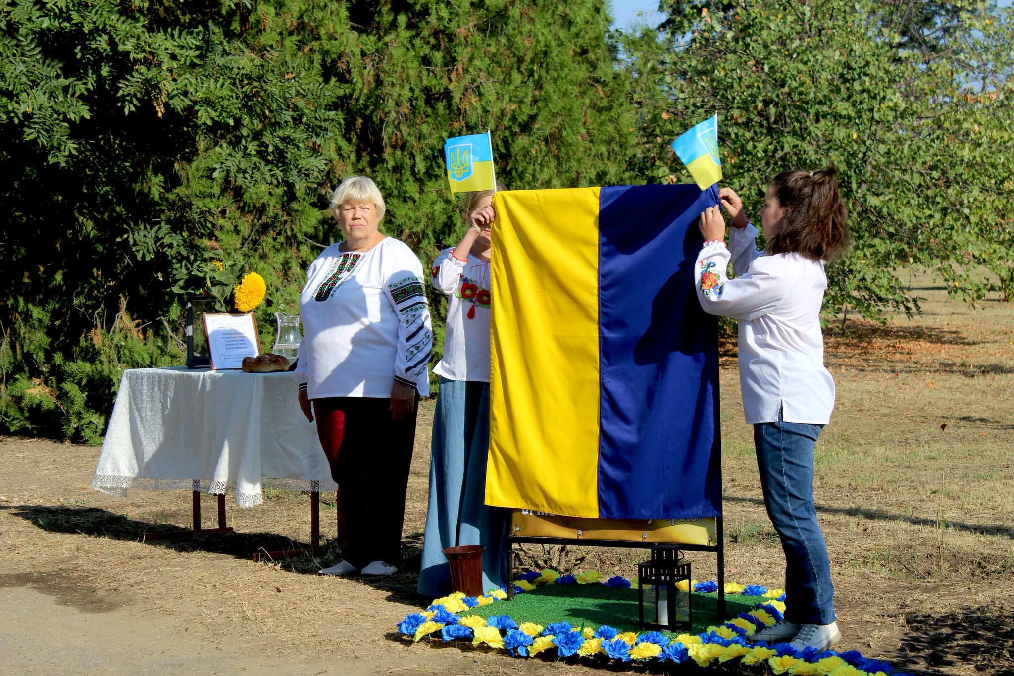У селі Саф’янівської громади відкрили Алею Пам’яті