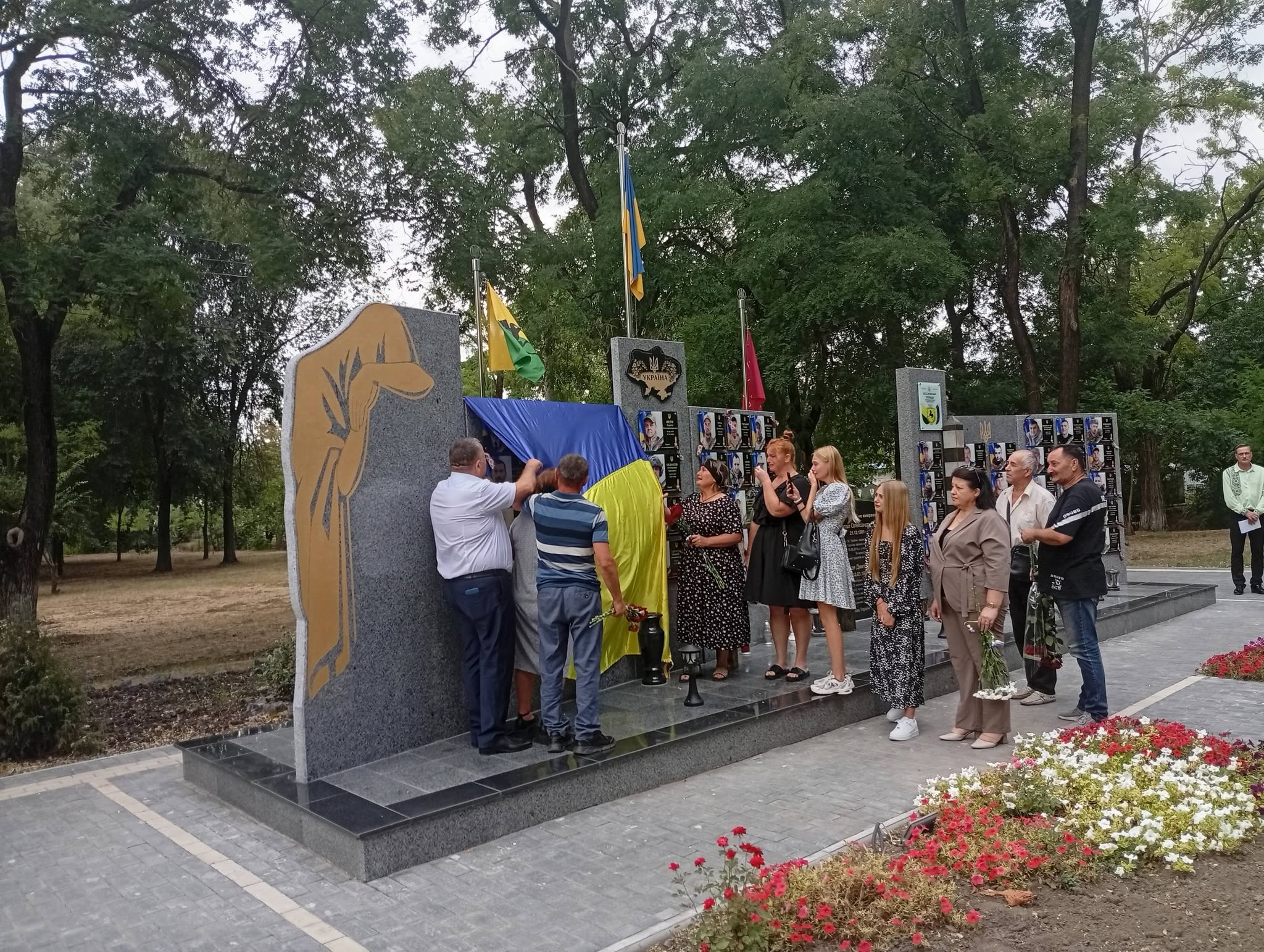 У Бессарабській громаді відбулося відкриття меморіальних дошок полеглим захисникам