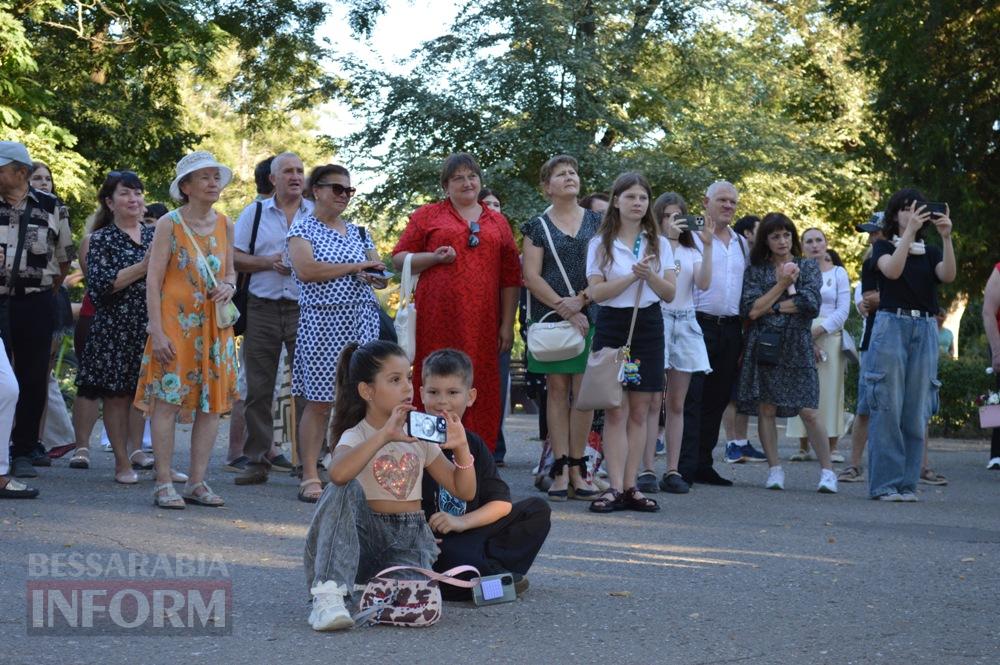 «Два кольори моєї волі»: Аккерман відзначив День Державного прапора просто неба з музикою та піснями