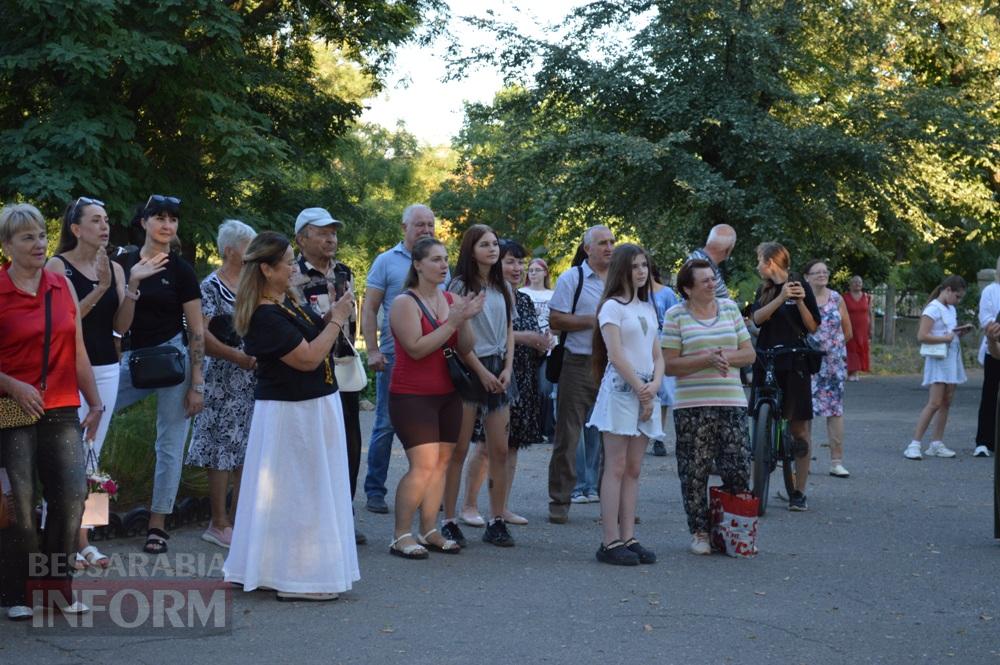 «Два кольори моєї волі»: Аккерман відзначив День Державного прапора просто неба з музикою та піснями