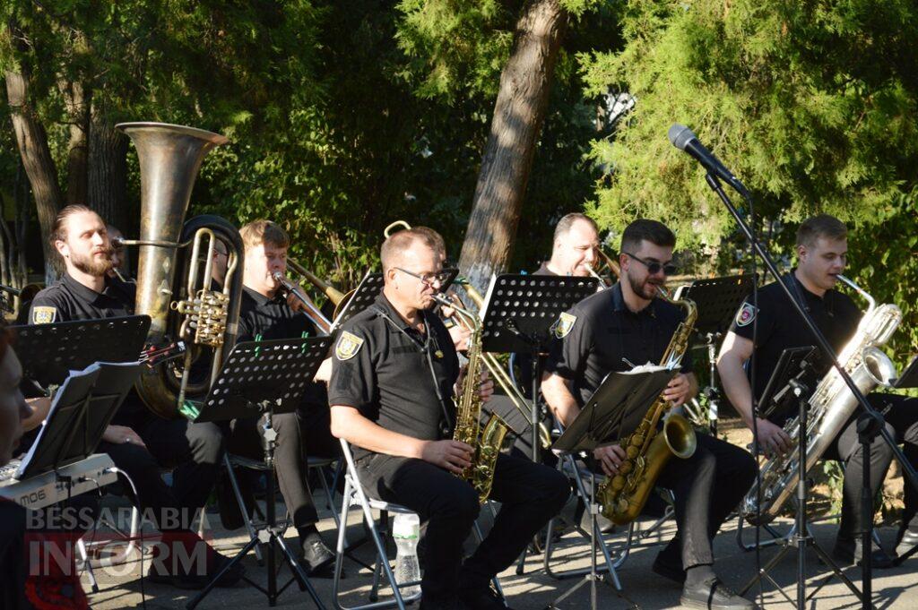 Живий джаз просто неба: оркестр поліції влаштував в Аккермані яскравий концерт до Дня Незалежності