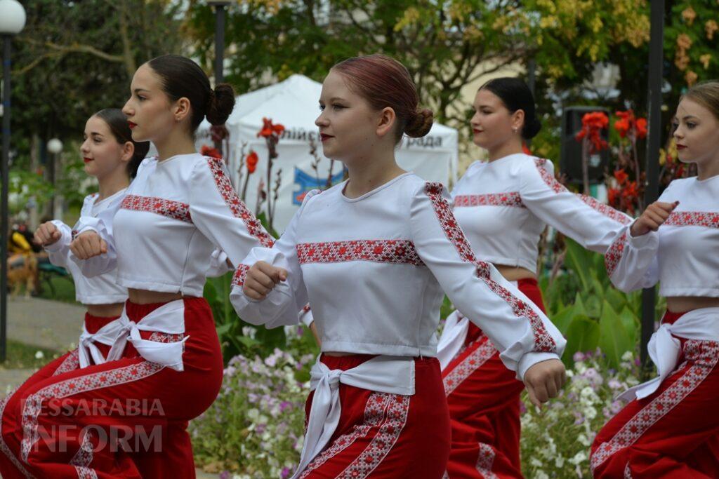 День молоді в Кілії відзначили розважальними заходами та нагородженням обдарованих випускників
