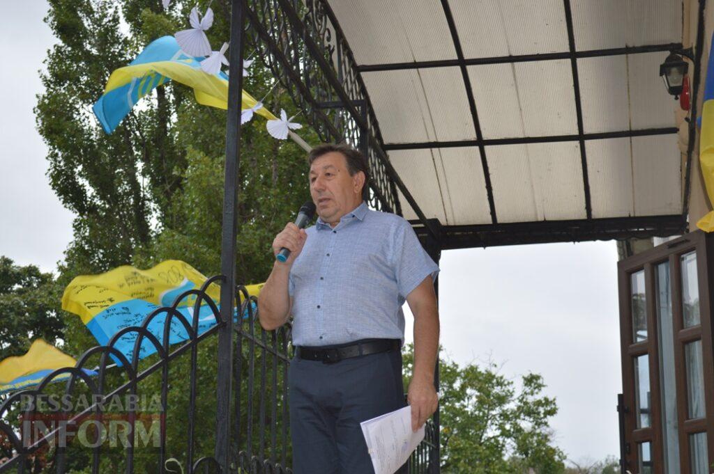 "Я знаю, за що стояв мій син": у Білгороді-Дністровському відкрили меморіальну дошку загиблому азовцю Артему Панову