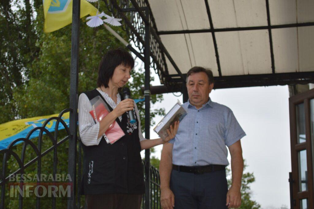 "Я знаю, за що стояв мій син": у Білгороді-Дністровському відкрили меморіальну дошку загиблому азовцю Артему Панову