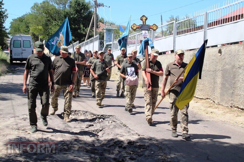 Йому назавжди залишилося 32: у Виноградівці Болградської громади провели в останню путь морпіха Михайла Кишлали