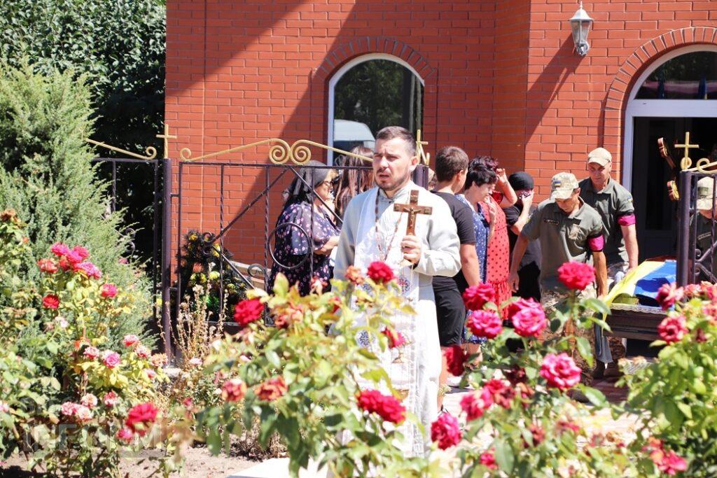 Йому назавжди залишилося 32: у Виноградівці Болградської громади провели в останню путь морпіха Михайла Кишлали