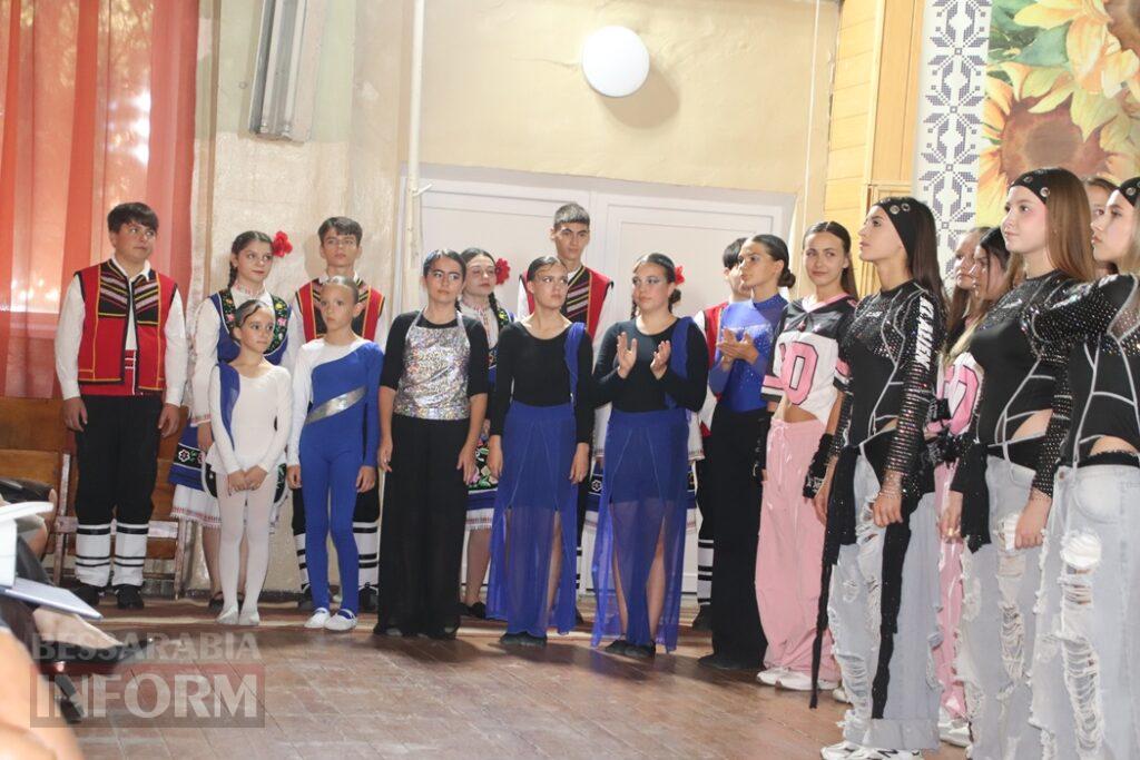 «Зоряний код» запалив сцену: молодь із громад Болградщини продемонстувала свої таланти