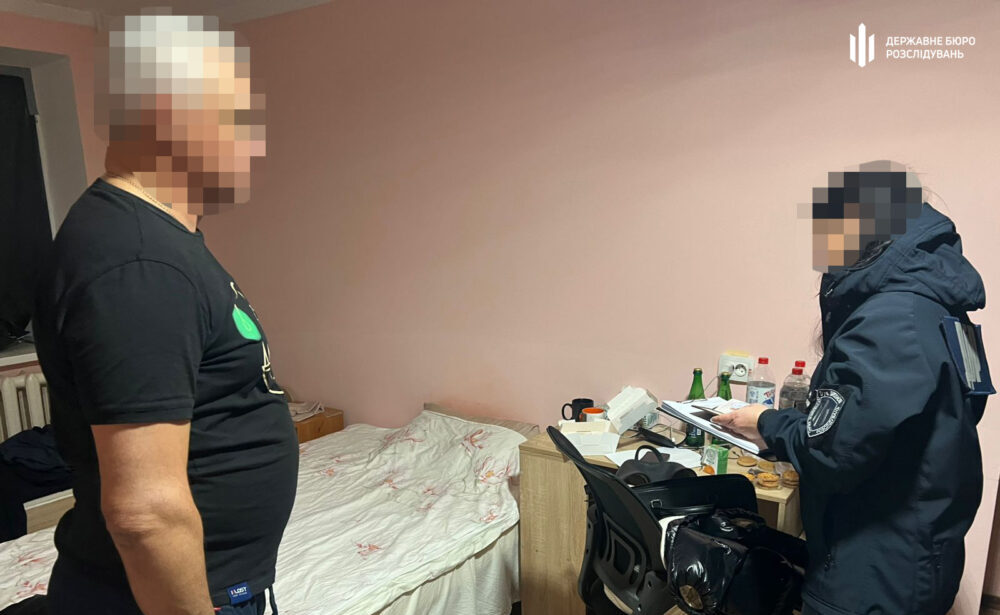 Переплатили понад 12 мільйонів гривень за ліжка для військових: в Одесі судитимуть двох посадовців