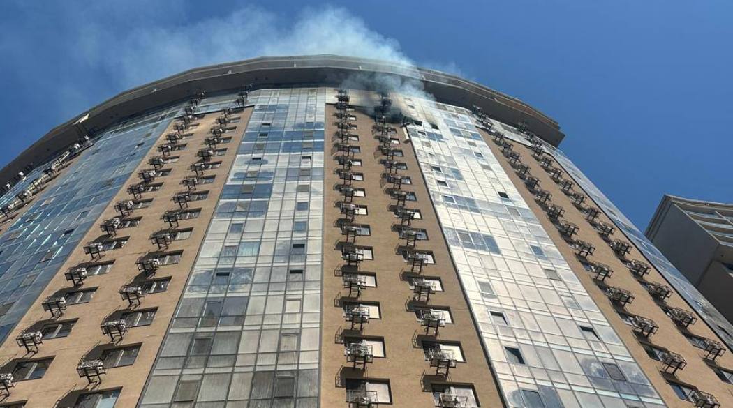 Внаслідок влучання російського шахеда у багатоповерхівку в Одесі є постраждалі