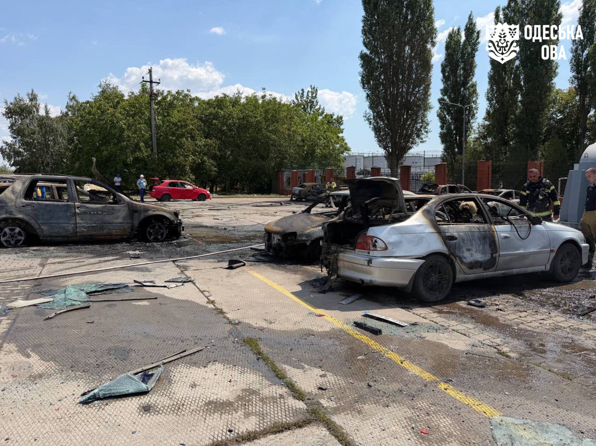 Одна людина загинула, ще восьмеро травмовані: ворог знову атакував Одещину ударними безпілотниками