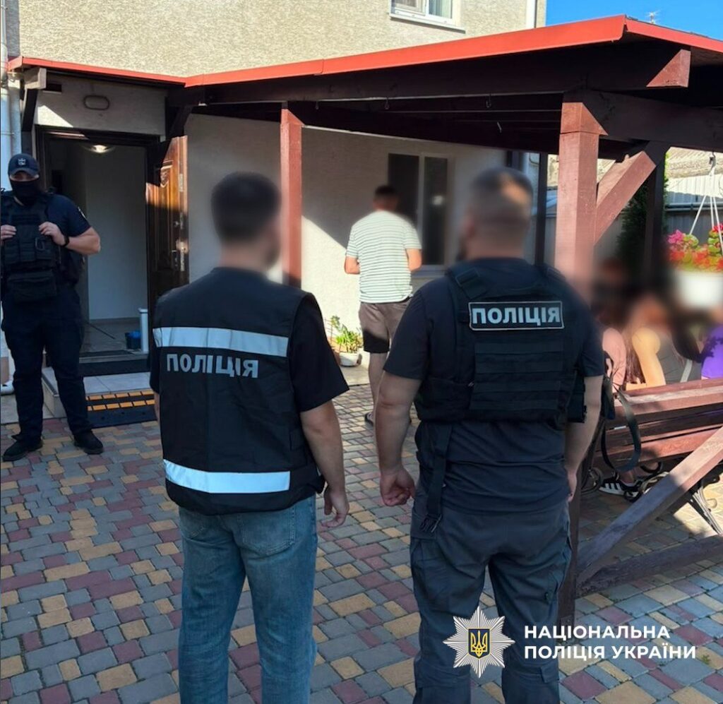 Замість лікування – безоплатна праця: в Одесі викрили псевдореабілітаційний центр
