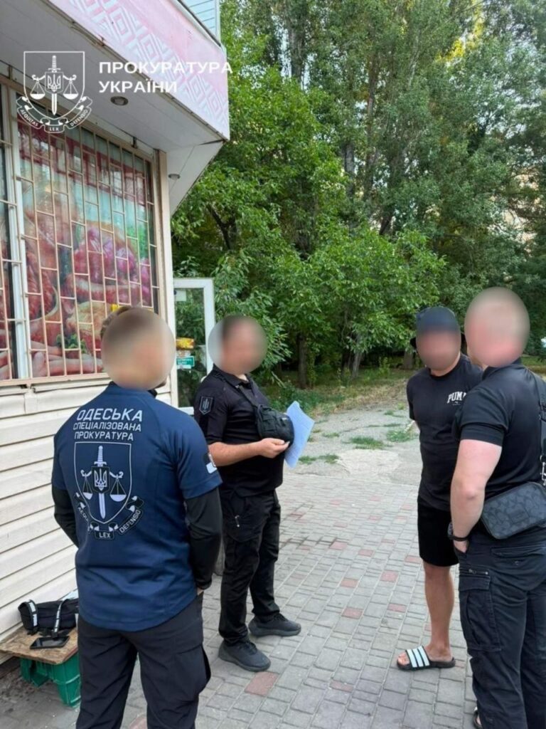 «Дуй, пакуй і комплектуй»: десятьох військових одеського ТЦК підозрюють у побитті та катуванні людей
