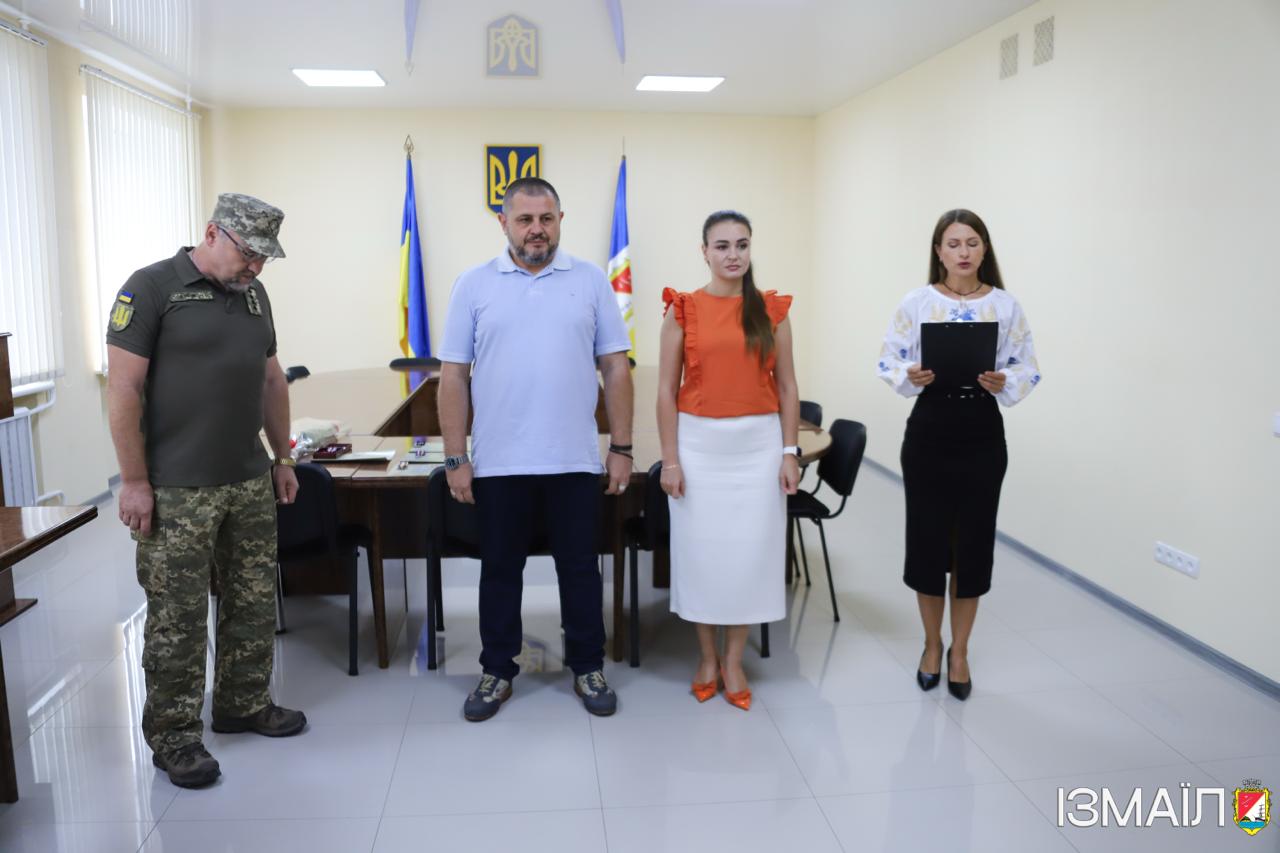 В Ізмаїлі державні нагороди вручили військовослужбовцям та родинам полеглого та зниклого безвісти захисників