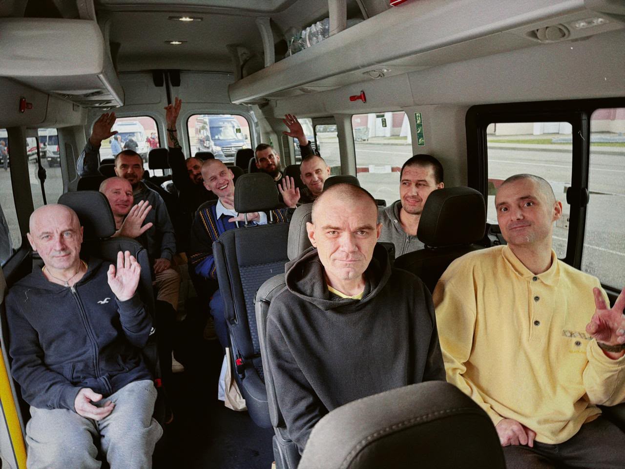 Україна повернула з полону 10 воїнів, які вважалися зниклими безвісти