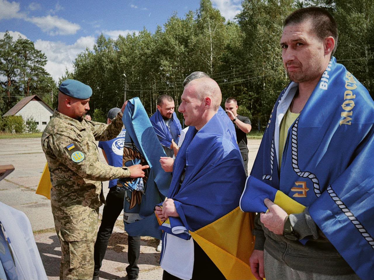 Україна повернула з полону 10 воїнів, які вважалися зниклими безвісти