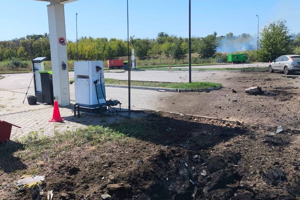В Одеській області росіяни влучили шахедом по території АЗС