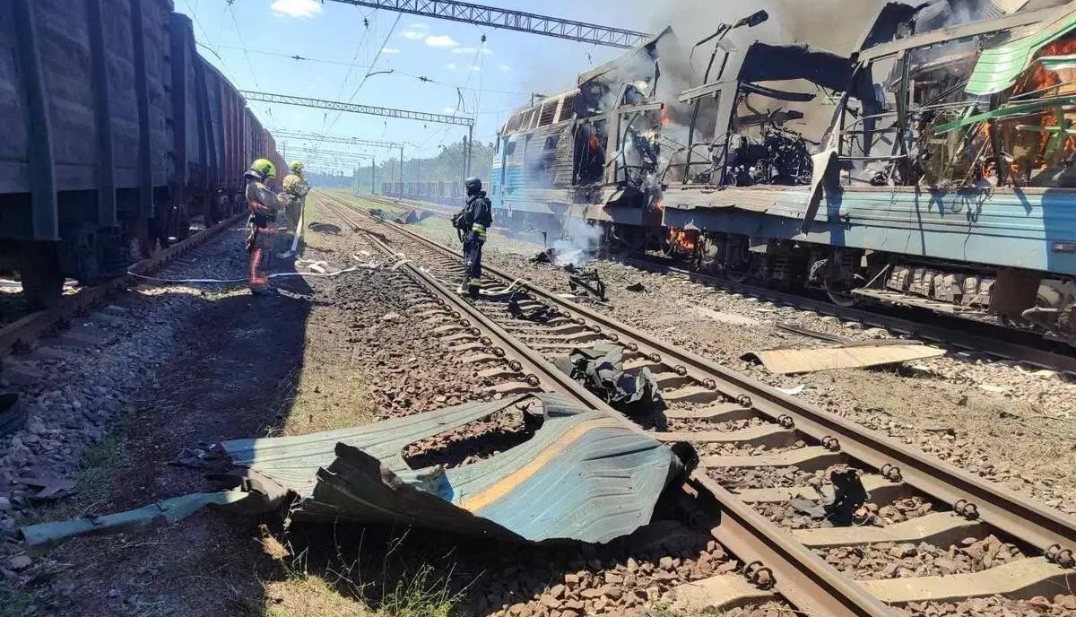Ціною власного життя: на Одещині залізничники врятували сотні пасажирів від прицільного удару реактивного «шахеда»