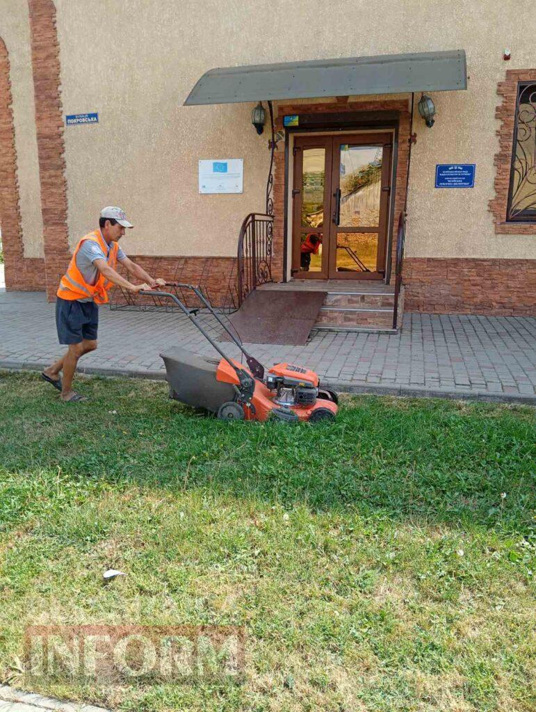 Попри кадрову кризу кілійський КП «Добробут» продовжує забезпечувати щоденний благоустрій у місті