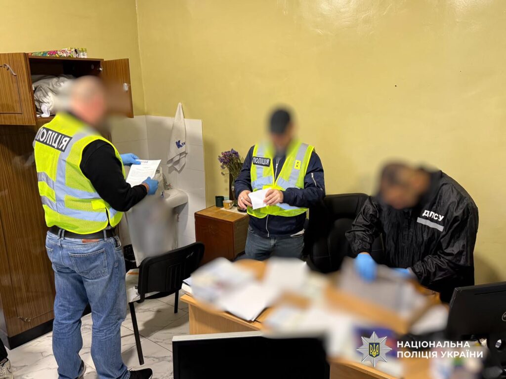 П’ять разів «госпіталізували» чоловіка заради ІІ групи інвалідності: в Одесі викрили медпрацівниць
