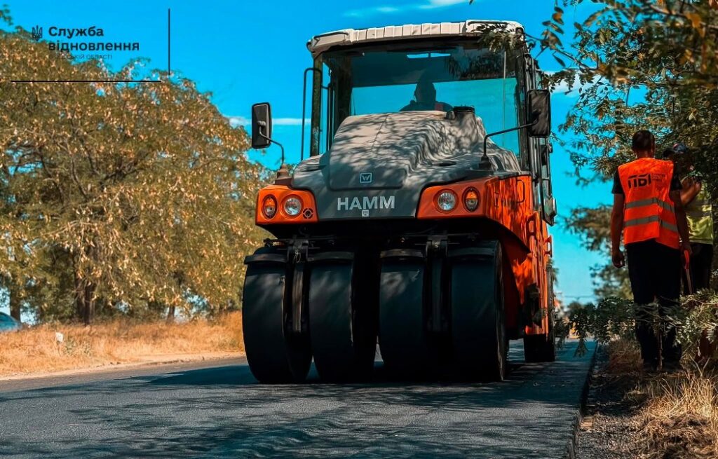 Водіїв закликають бути уважними: на дорозі Білгород-Дністровський – Монаші тривають ремонтні роботи