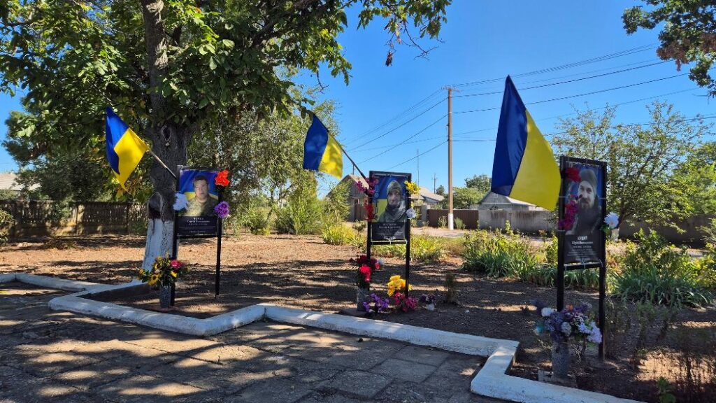 У Білгород-Дністровському районі відкрили пам'ятний банер на честь полеглого Захисника України Сергія Чонки