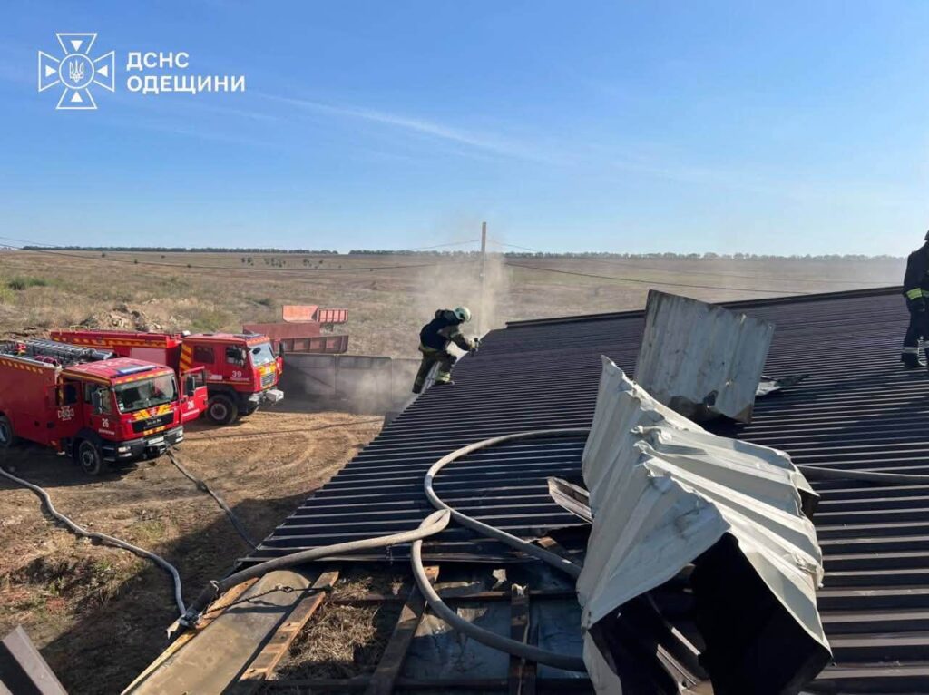 рф вдарила по птахофермі на Одещині