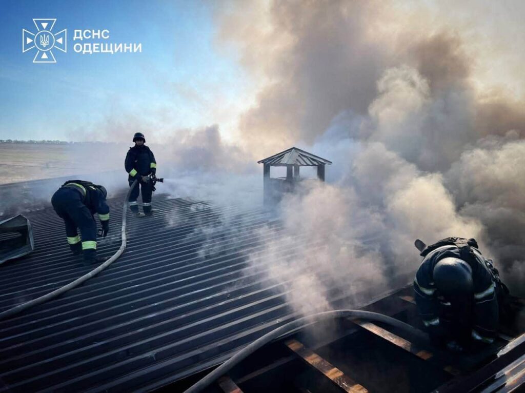 рф вдарила по птахофермі на Одещині