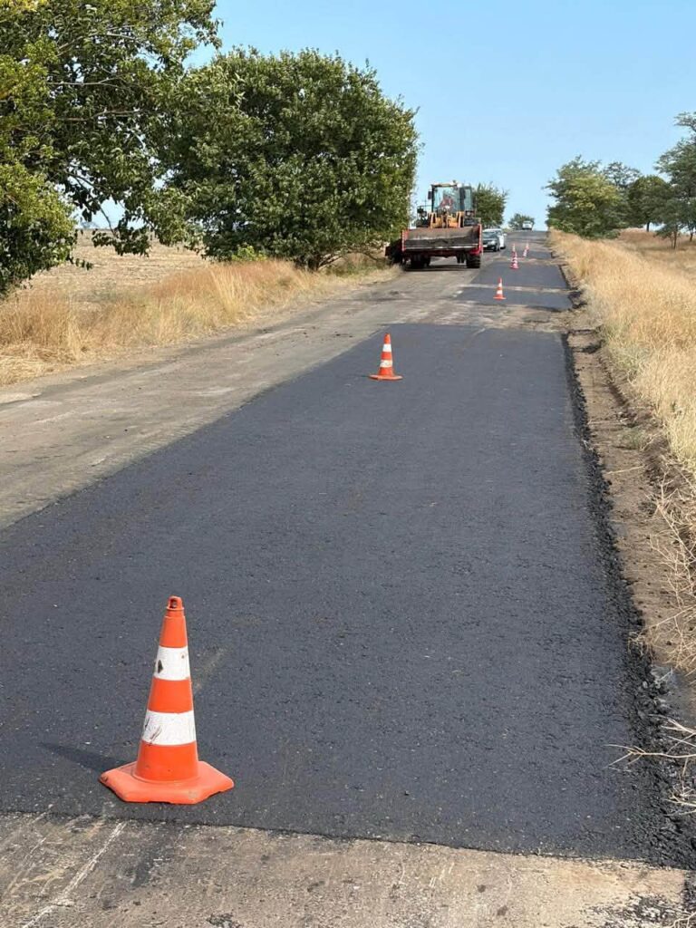 У Сергіївській громаді відновлюють дорогу біля села Миколаївка