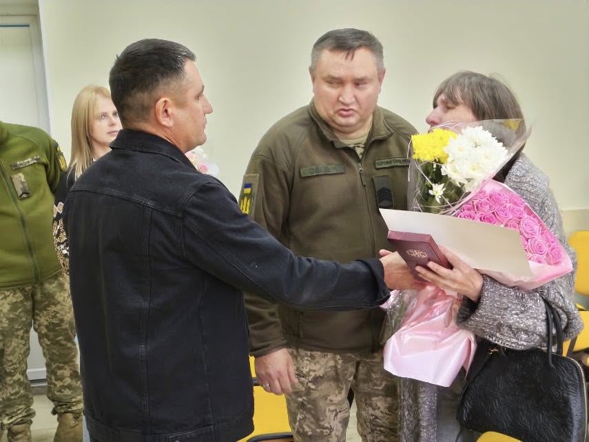Двох Захисників із Татарбунарів посмертно відзначили Хрестами Сухопутних військ ЗСУ