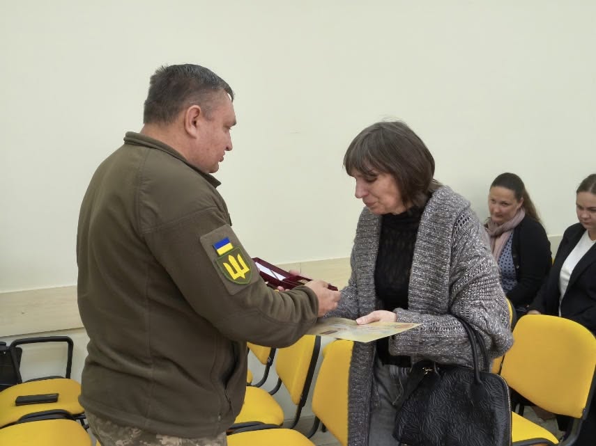Двох Захисників із Татарбунарів посмертно відзначили Хрестами Сухопутних військ ЗСУ
