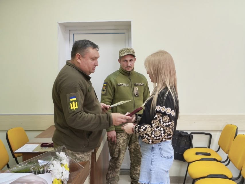 Двох Захисників із Татарбунарів посмертно відзначили Хрестами Сухопутних військ ЗСУ