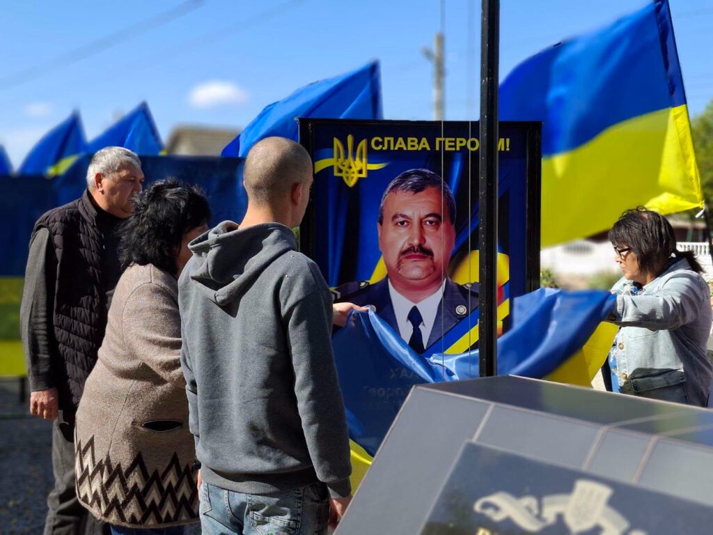 У селищі Бессарабської громади відкрили Алею Слави та Пам’яті на честь полеглих земляків