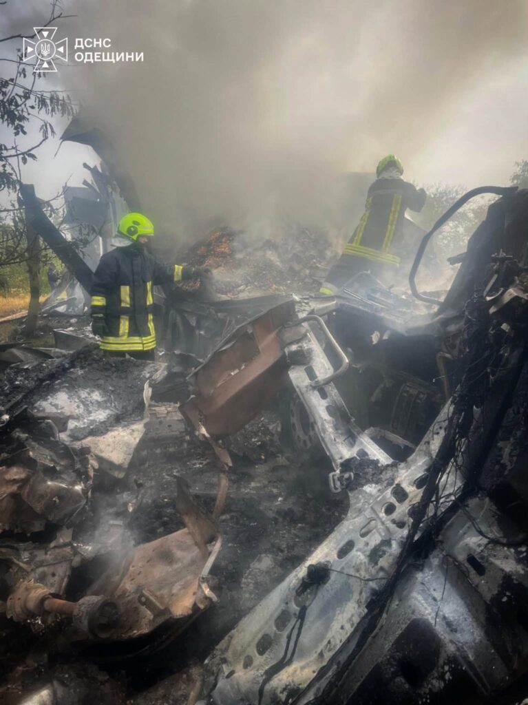 Ворог атакував вантажівки на автодорозі в Одеській області – є постраждалі