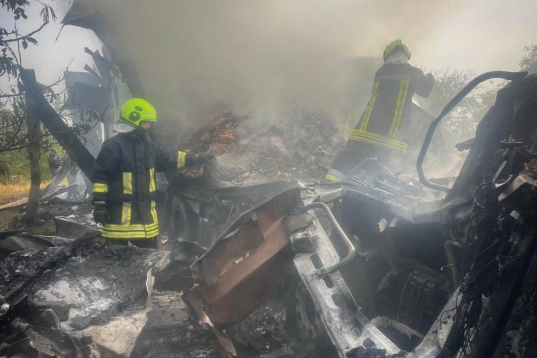 Ворог атакував вантажівки на автодорозі в Одеській області – є постраждалі