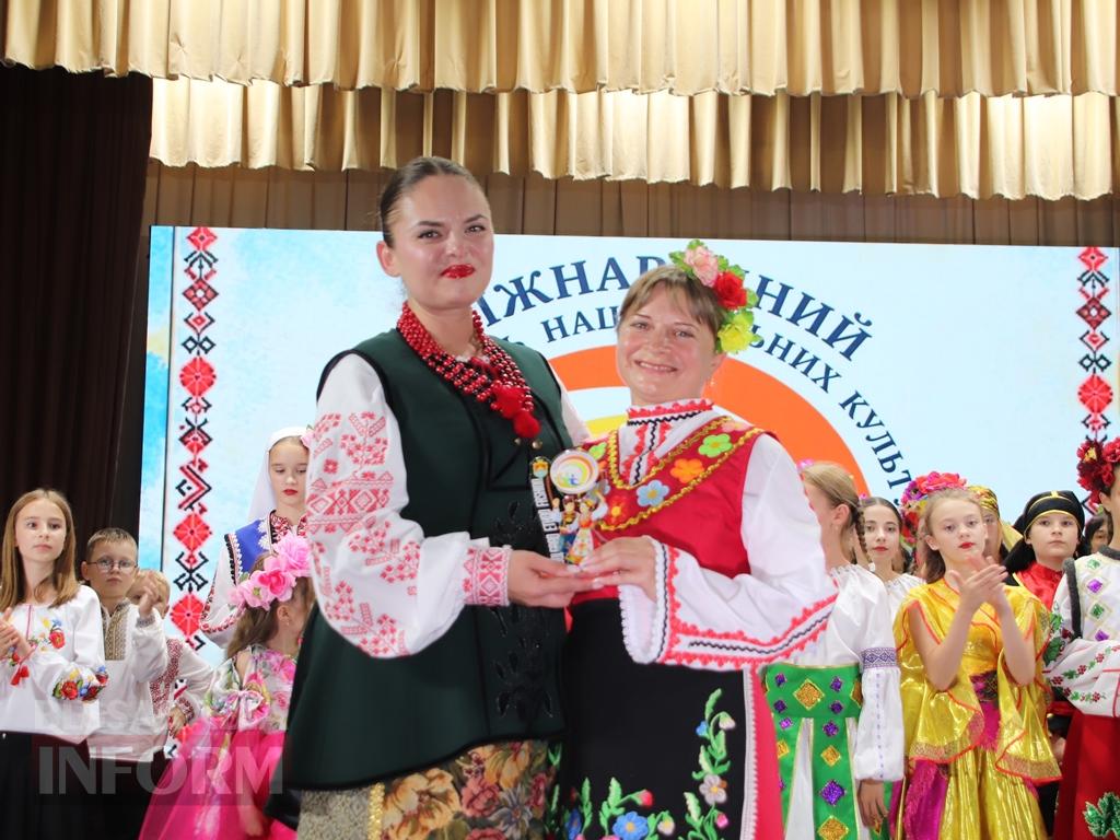Дефіле у національних костюмах, обряди та велике хоро: як у Болграді пройшов «Bolgrad Ethno Fashion – 2026»