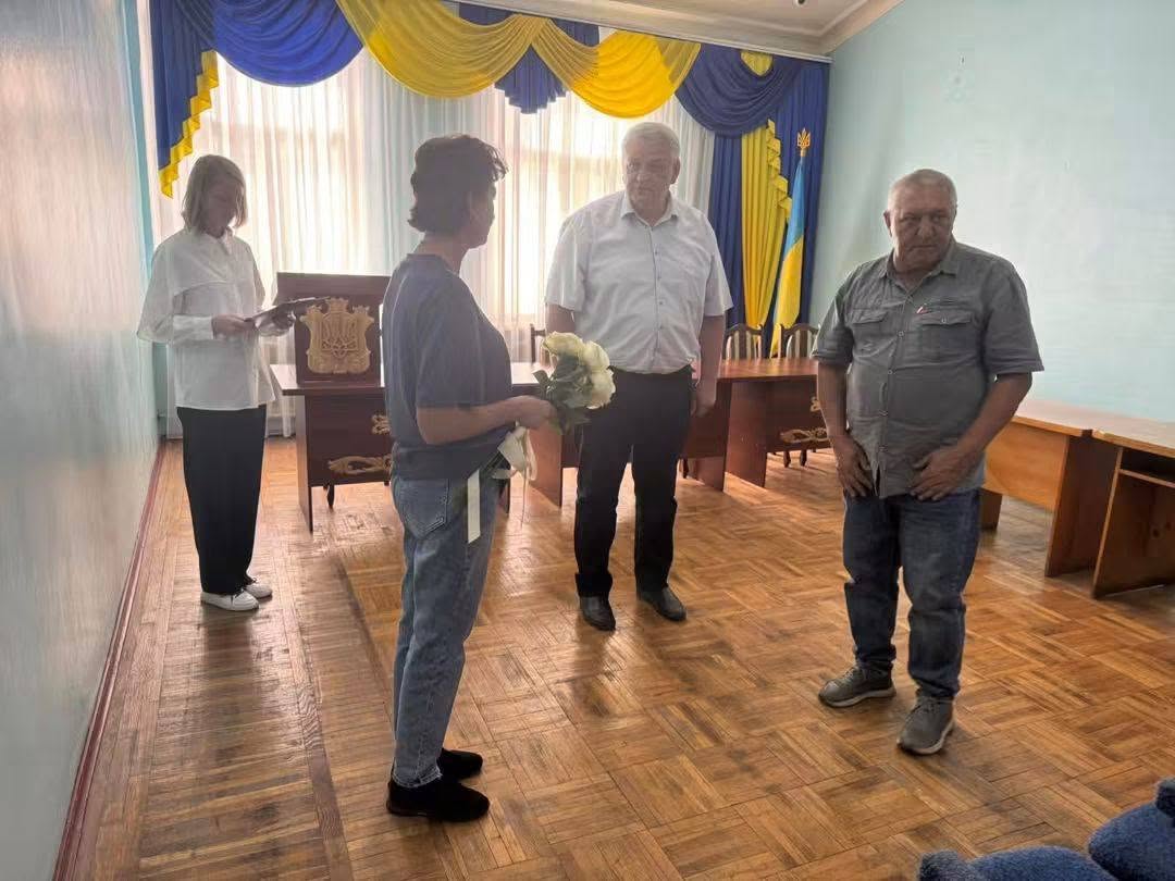 Батькам полеглого десантника з Кілійської громади вручили орден «За мужність»