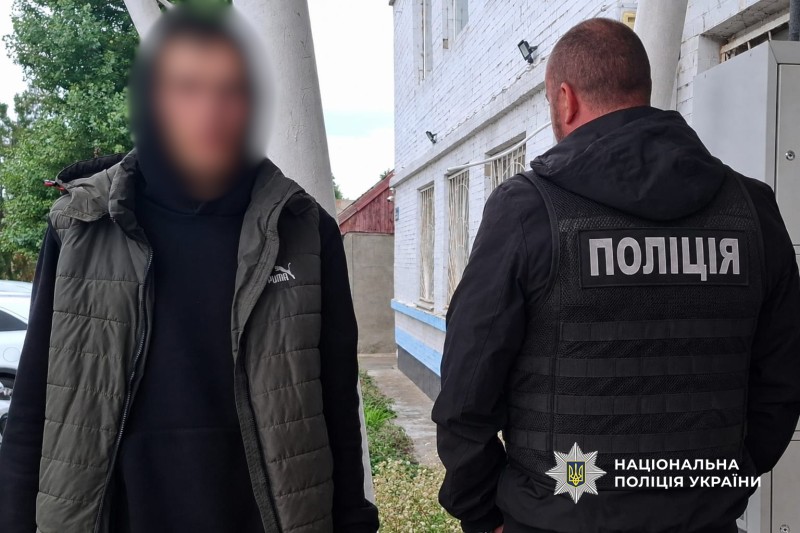 19-річний мешканець Білгород-Дністровщини побив чоловіка напідпитку та відібрав у нього сумку з грошима