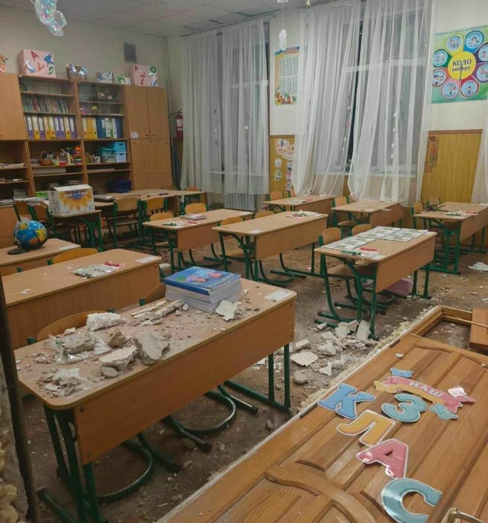 Вночі ворог здійснив масовану комбіновану атаку на Одещину: пошкоджено будинки та АЗС, є постраждалі