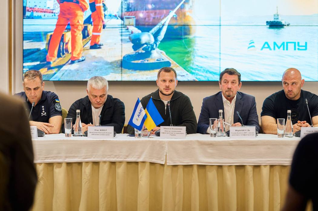 З початку війни росія атакувала понад 1000 об’єктів портової інфраструктури та майже 300 суден