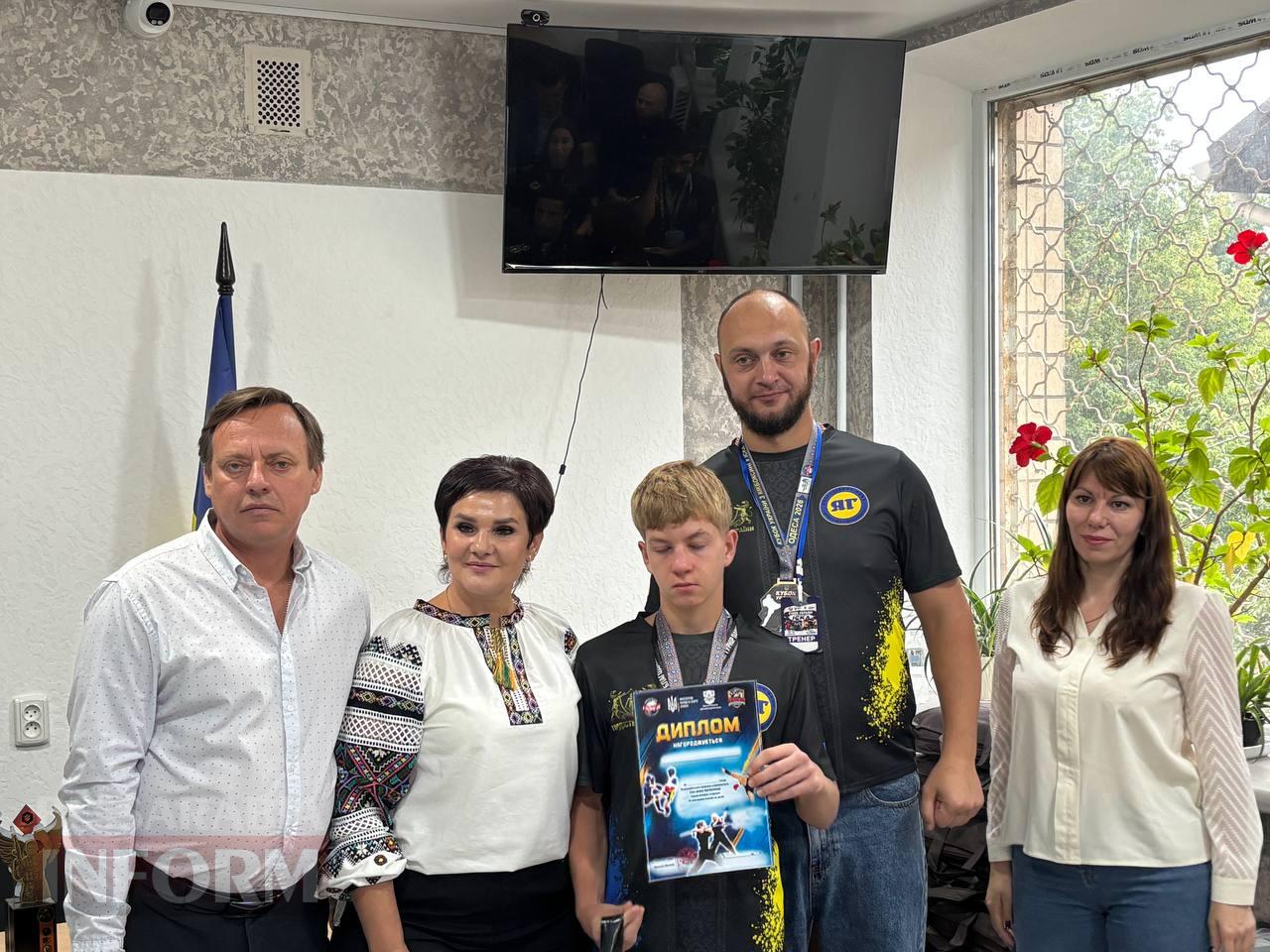 «Шлях переможців»: юні кікбоксери Саф’янівської громади привезли золото до Дня спорту