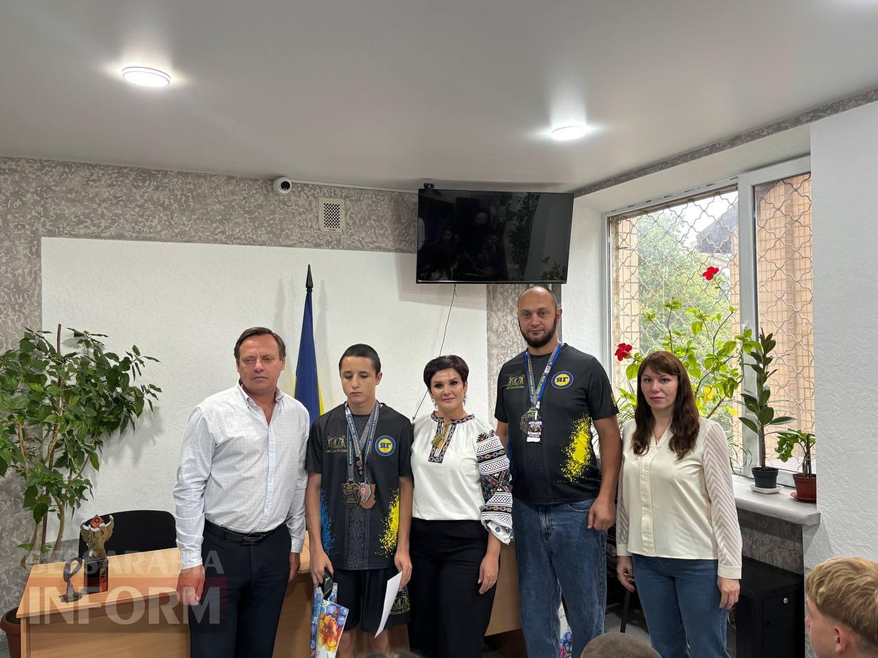«Шлях переможців»: юні кікбоксери Саф’янівської громади привезли золото до Дня спорту