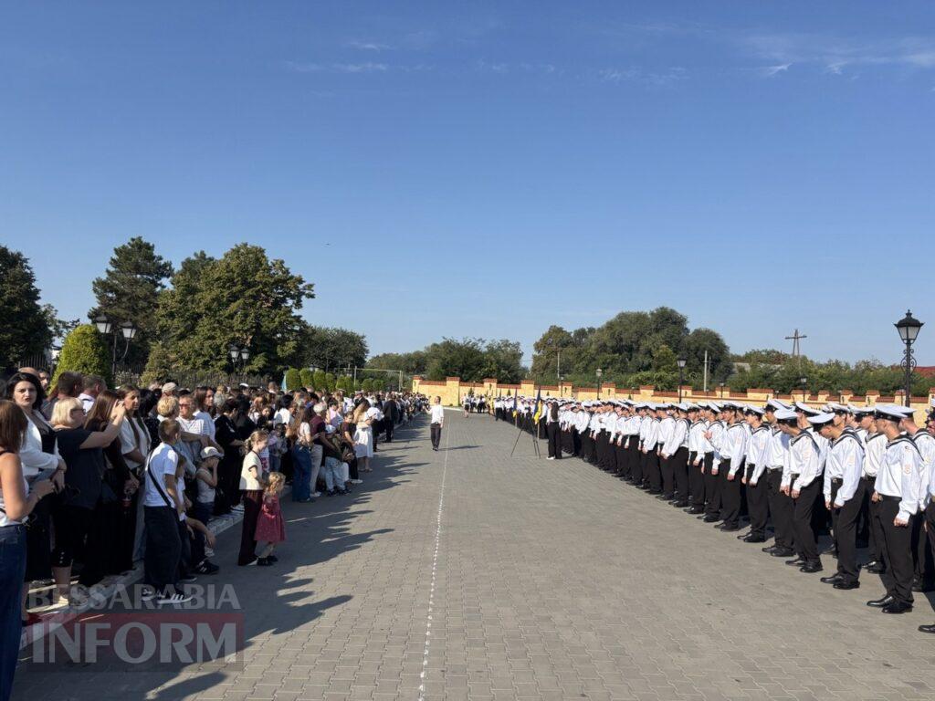 Першокурсники Дунайського інституту та фахового коледжу НУ «ОМА» урочисто склали посвяту в курсанти