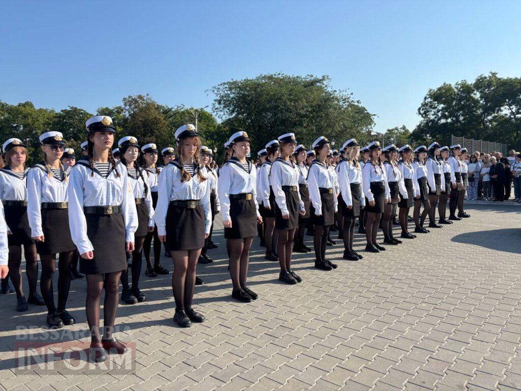Першокурсники Дунайського інституту та фахового коледжу НУ «ОМА» урочисто склали посвяту в курсанти