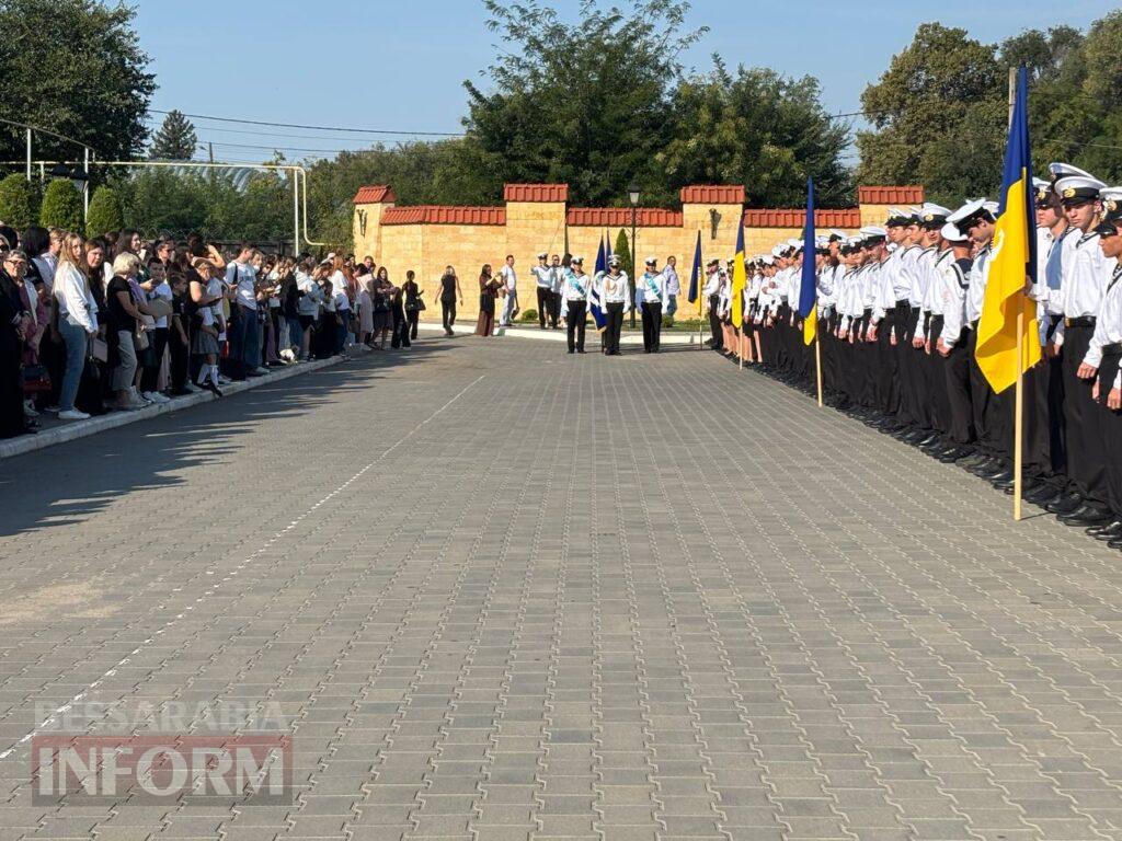 Першокурсники Дунайського інституту та фахового коледжу НУ «ОМА» урочисто склали посвяту в курсанти